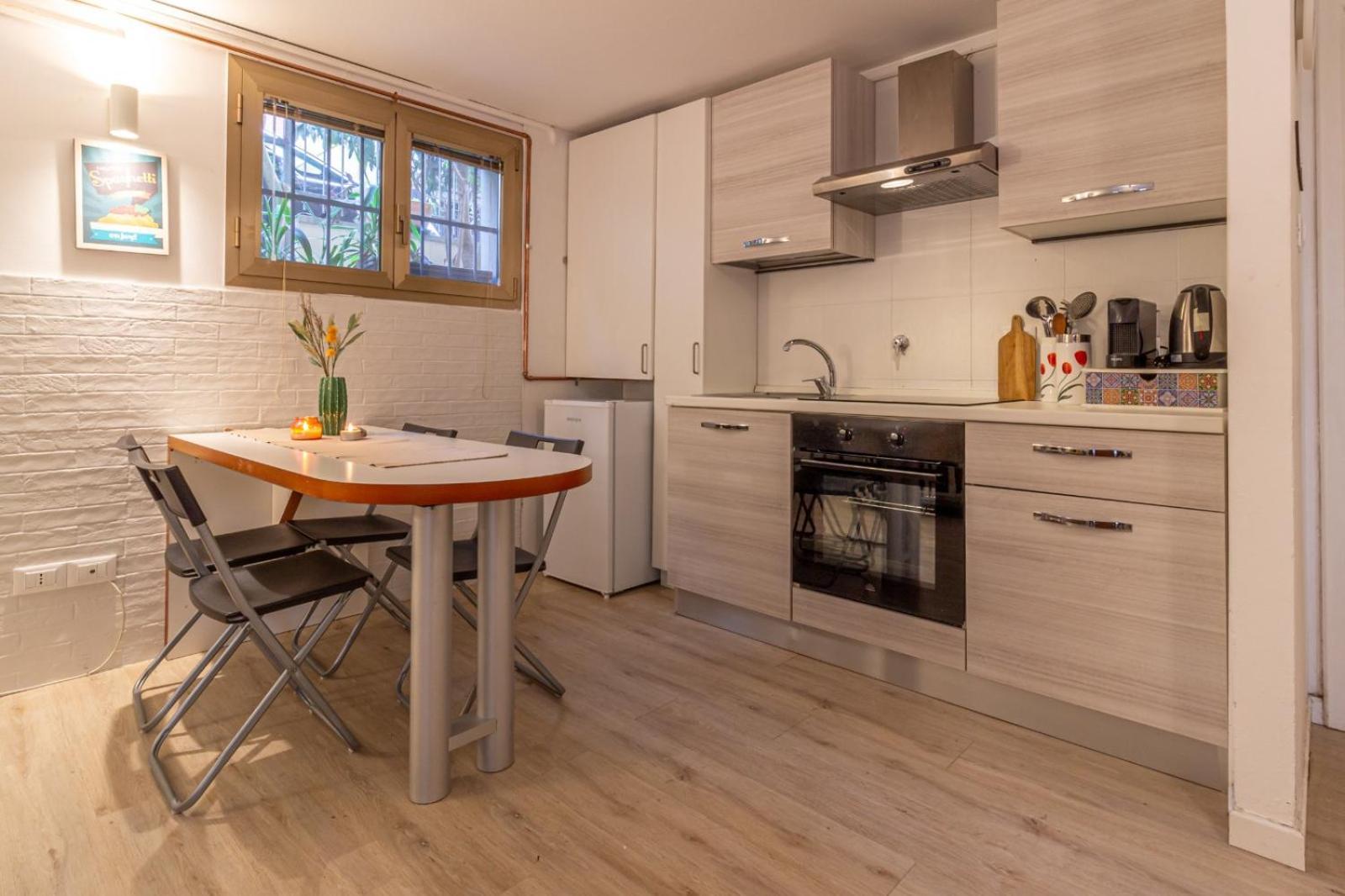 Bambaglioli 2 Torri Apartment Bologna Bagian luar foto
